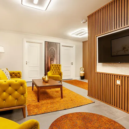 Bellavia Deluxe Apartmán *