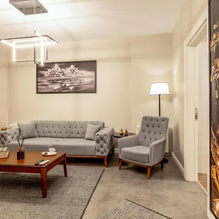 Bellavia Deluxe Apartment *