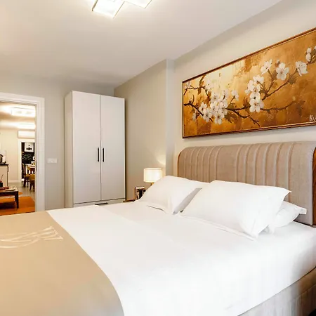 Bellavia Deluxe Istanbul