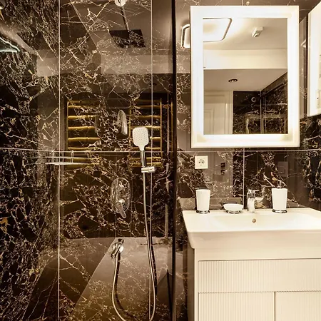 Bellavia Deluxe Apartamento *