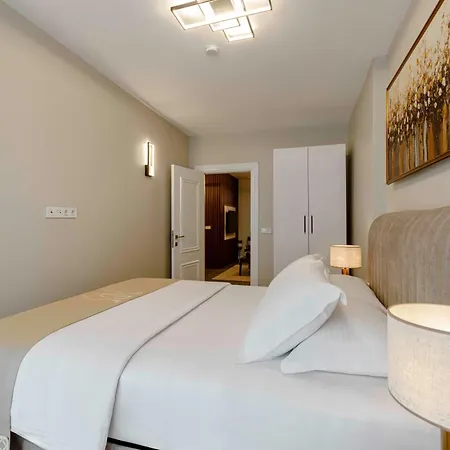 Bellavia Deluxe *